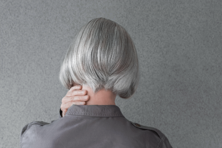 Young Women with Gray Hair: Beautiful Grey Haired Ladies, Styles & Trends Women with Gray Hair