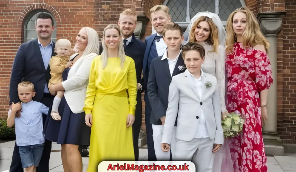 Laura von Lindholm Family